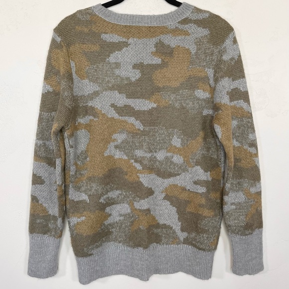 Banana Republic Wool Mohair Cotton Blend Camouflage Crewneck Sweater - Picture 3 of 16
